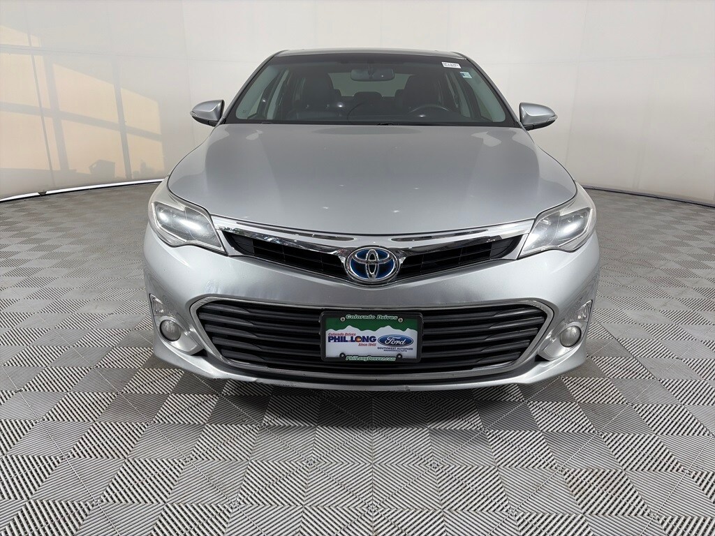 2015 Toyota Avalon Hybrid XLE Touring photo 2