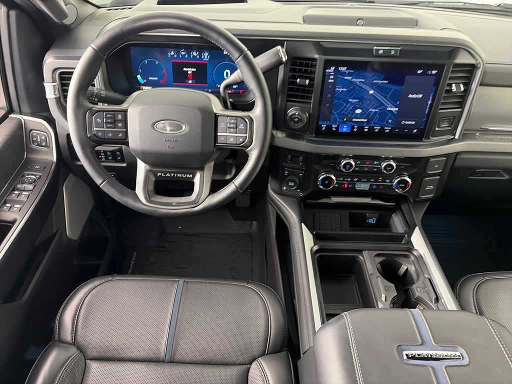 2025 Ford F-350 Super Duty Platinum - Photo 14