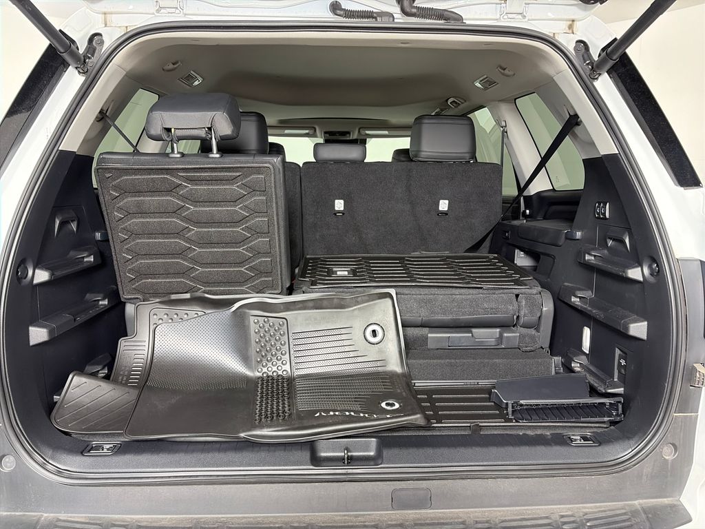 2024 Toyota Sequoia Platinum - Photo 27