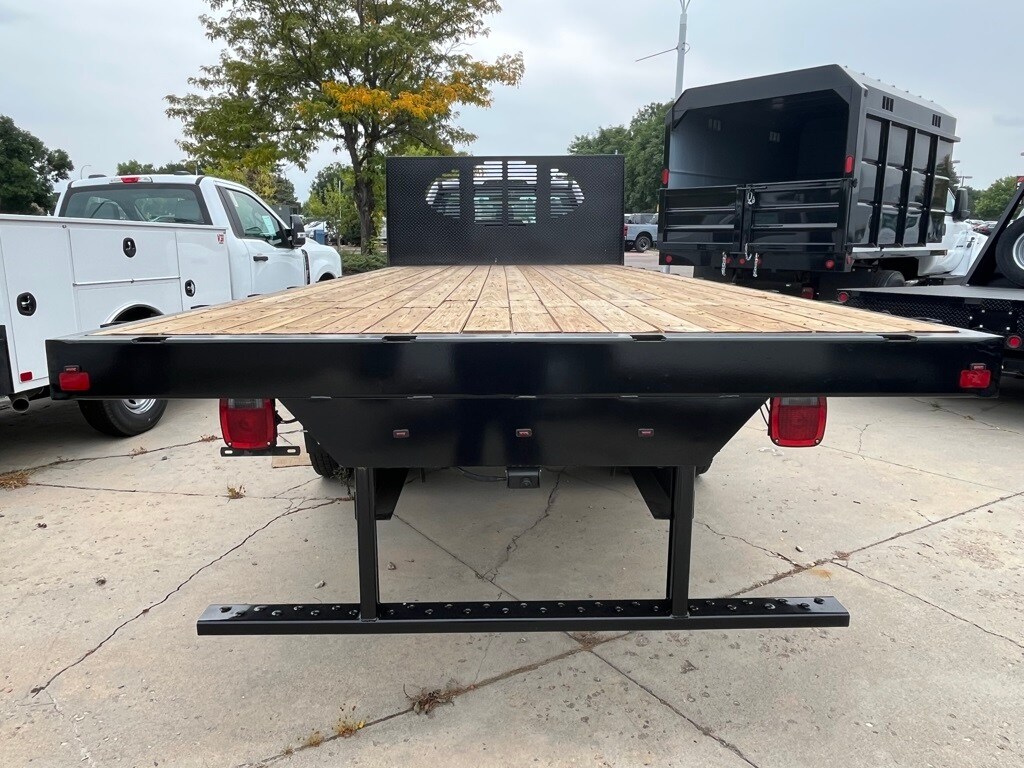 2024 Ford F-450 Super Duty Chassis Cab XL - Photo 5