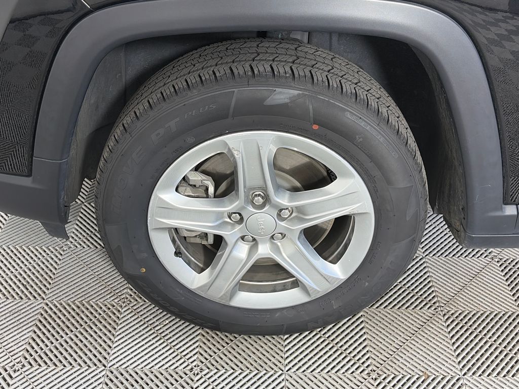 Photo 8