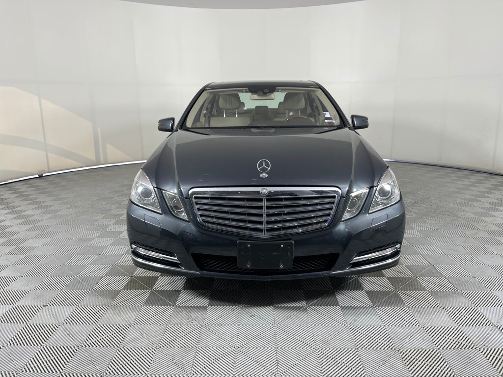 2011 Mercedes Benz E 350 photo 2