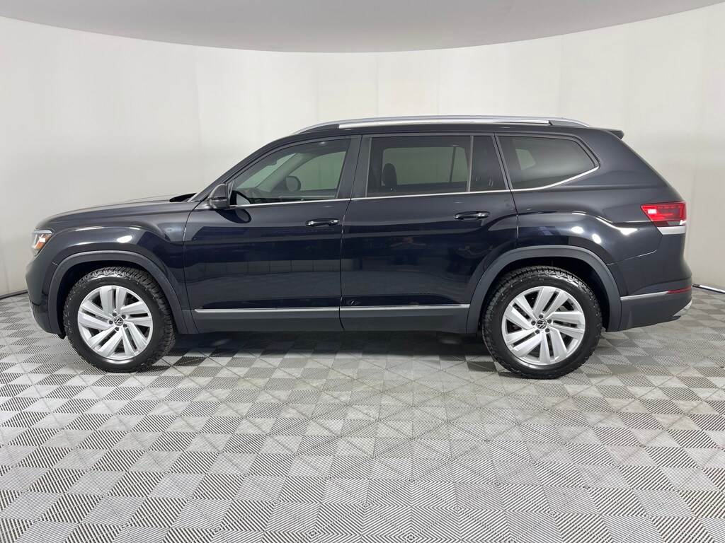 2021 Volkswagen Atlas SEL photo 3