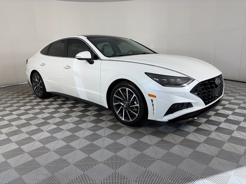 Certified 2022 Hyundai Sonata Limited Sedan