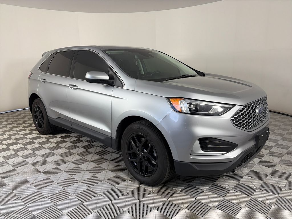 2023 Ford Edge SEL AWD's photo