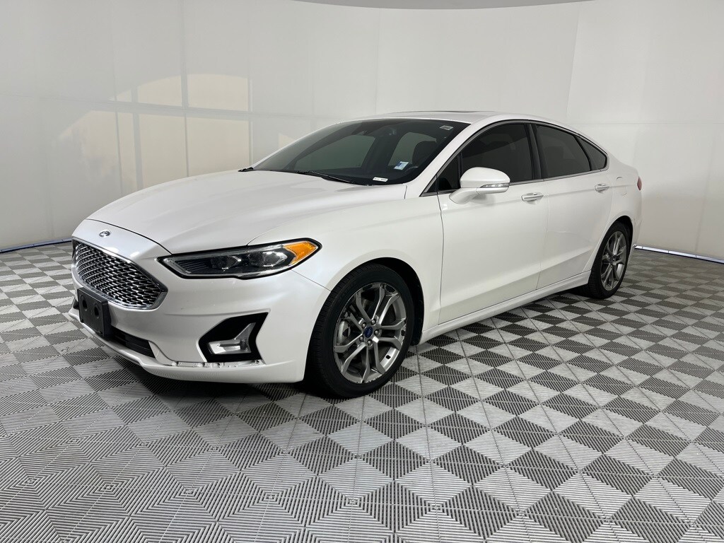 2020 Ford Fusion Hybrid Titanium photo 3
