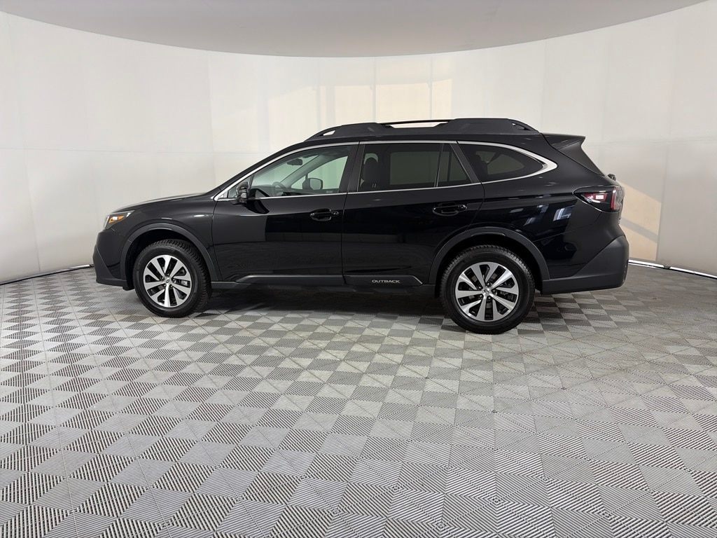 Used 2022 Subaru Outback Premium SUV