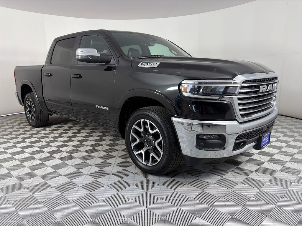 2025 RAM 1500 Laramie 4x4 Crew Cab 5'7's photo