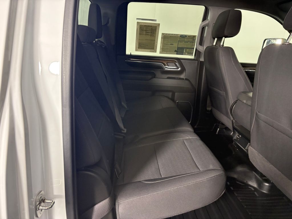2024 Chevrolet Silverado 3500HD LT - Photo 28