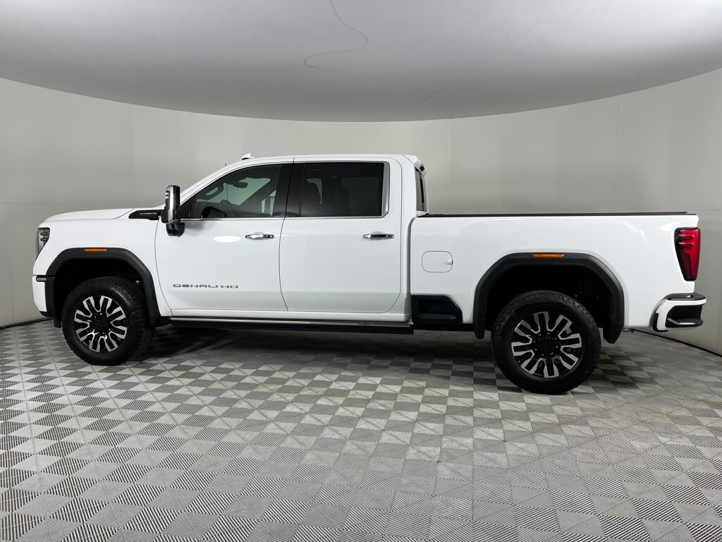 2024 Gmc Sierra 3500 HD Denali Ultimate photo 4