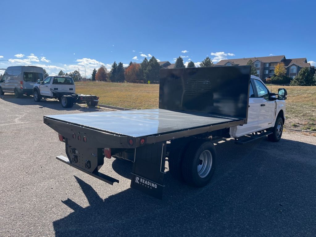 2025 Ford F-350 Super Duty Chassis Cab XL - Photo 7