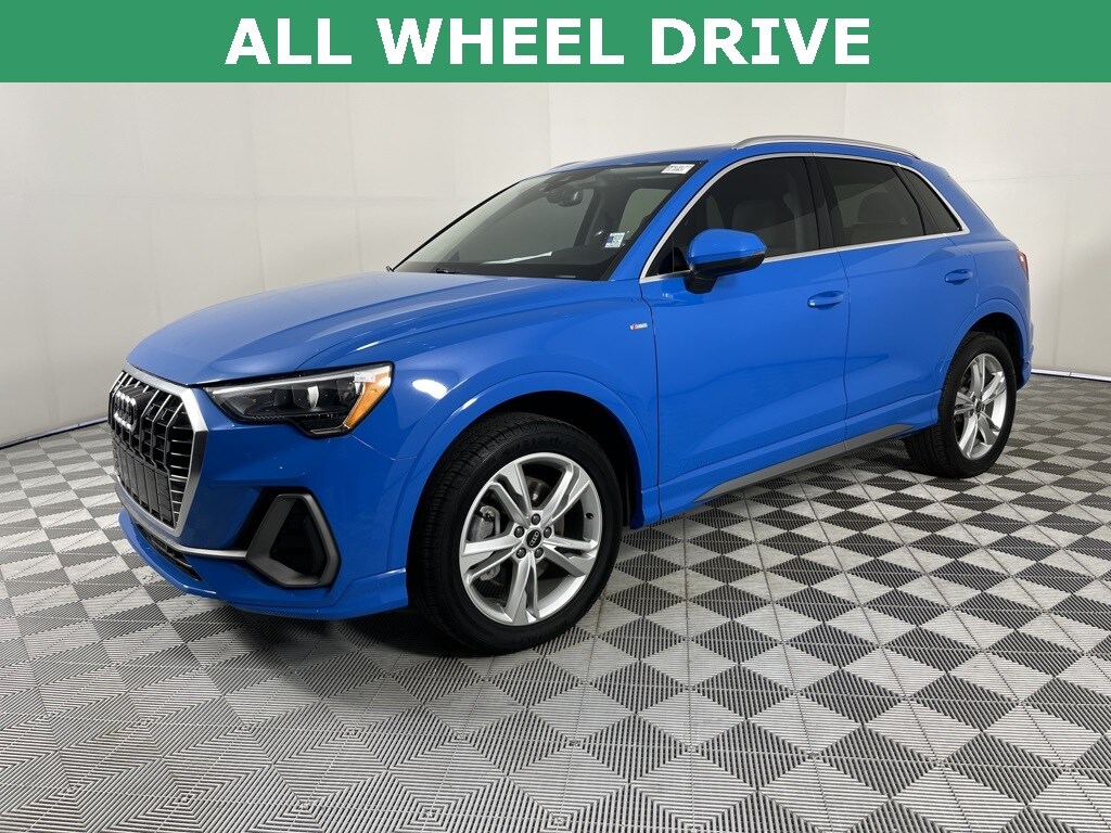 2022 Audi Q3 Premium S line photo 3