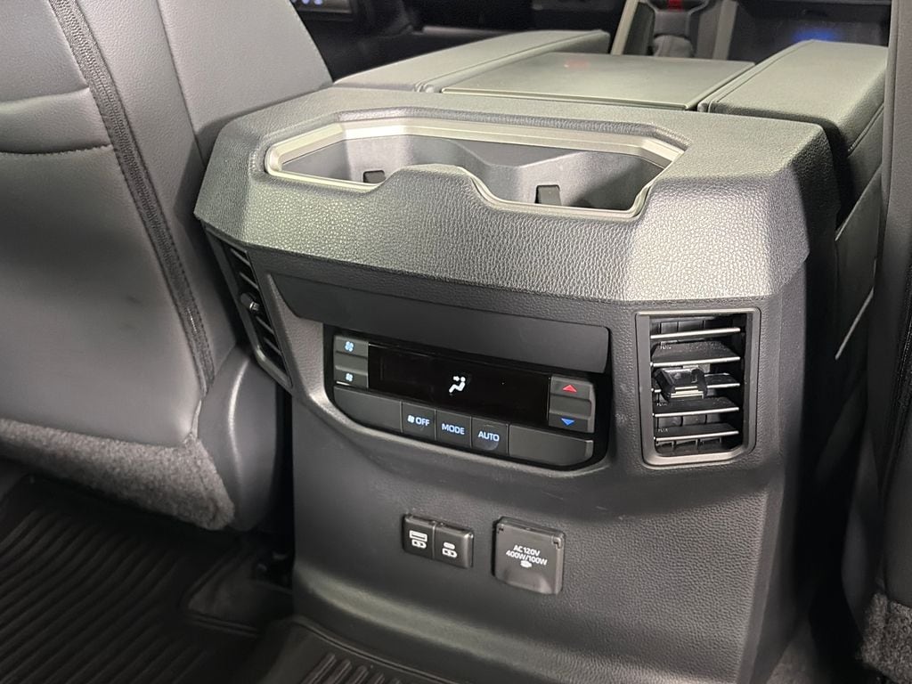 2024 Toyota Sequoia Platinum - Photo 30