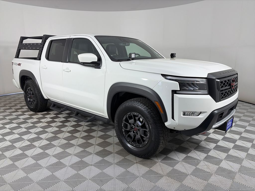 2023 Nissan Frontier PRO-4X Crew Cab 4X4's photo