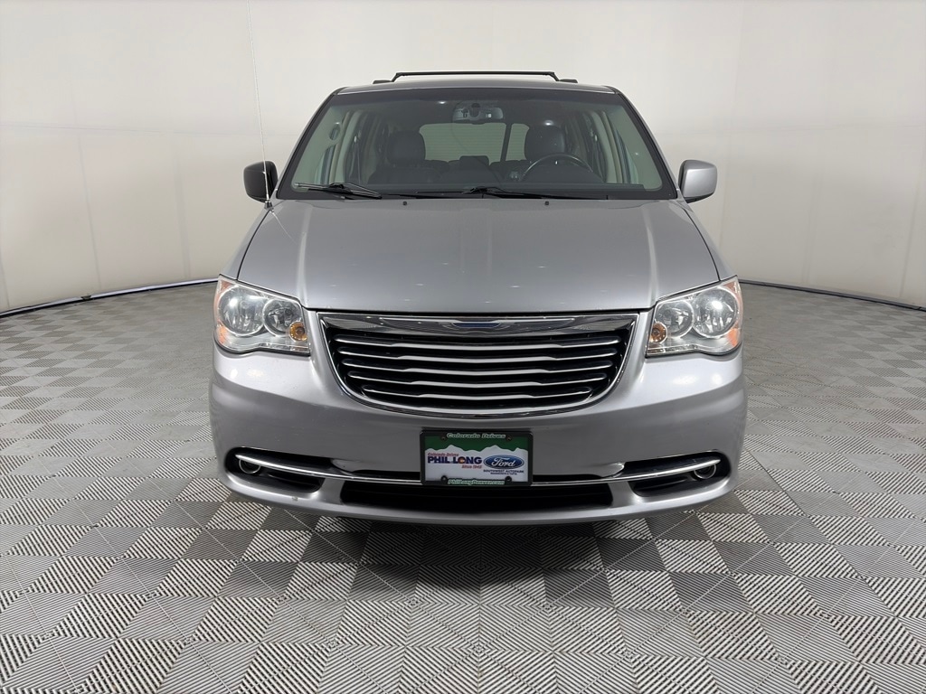 Used 2015 Chrysler Town & Country Touring Minivan/Van