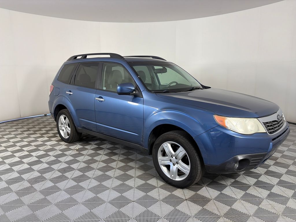 2010 Subaru Forester 2.5X Limited AT's photo