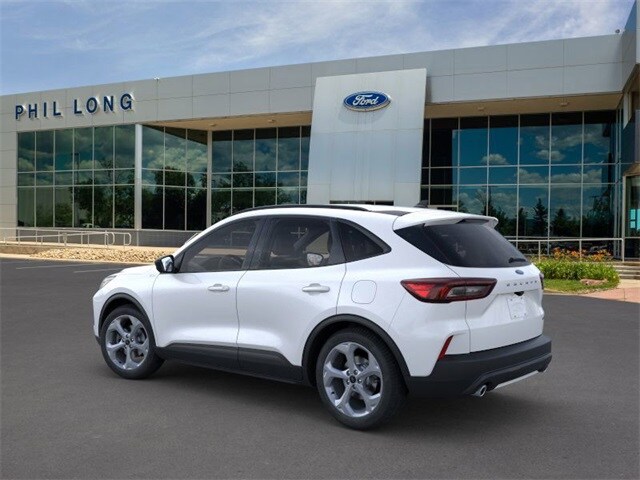 2025 Ford Escape Hybrid ST-Line photo 4