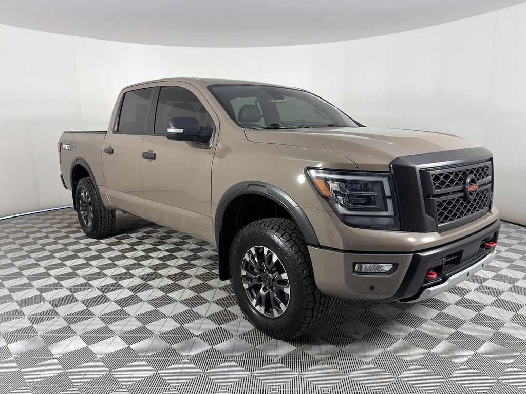 2022 Nissan Titan
