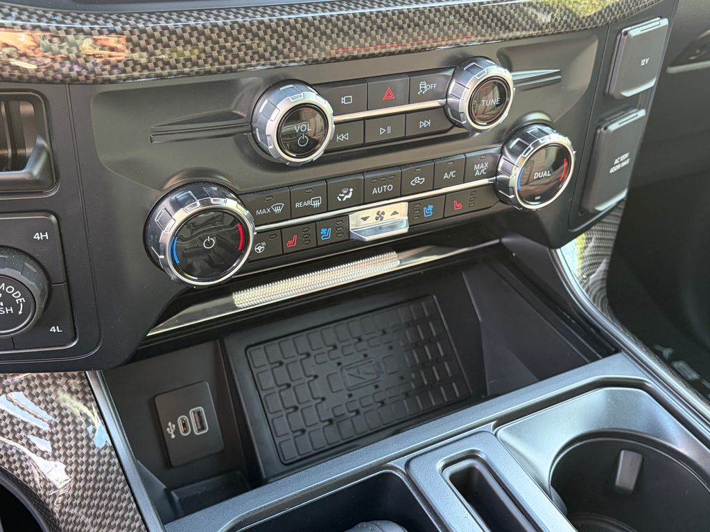 2025 Ford F-150 Lariat - Photo 16