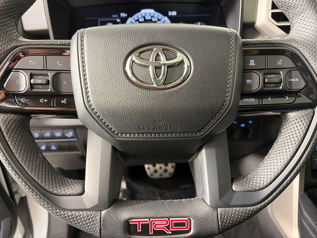 2024 Toyota Sequoia Platinum - Photo 16