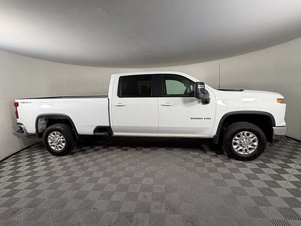 2024 Chevrolet Silverado 3500HD LT - Photo 6