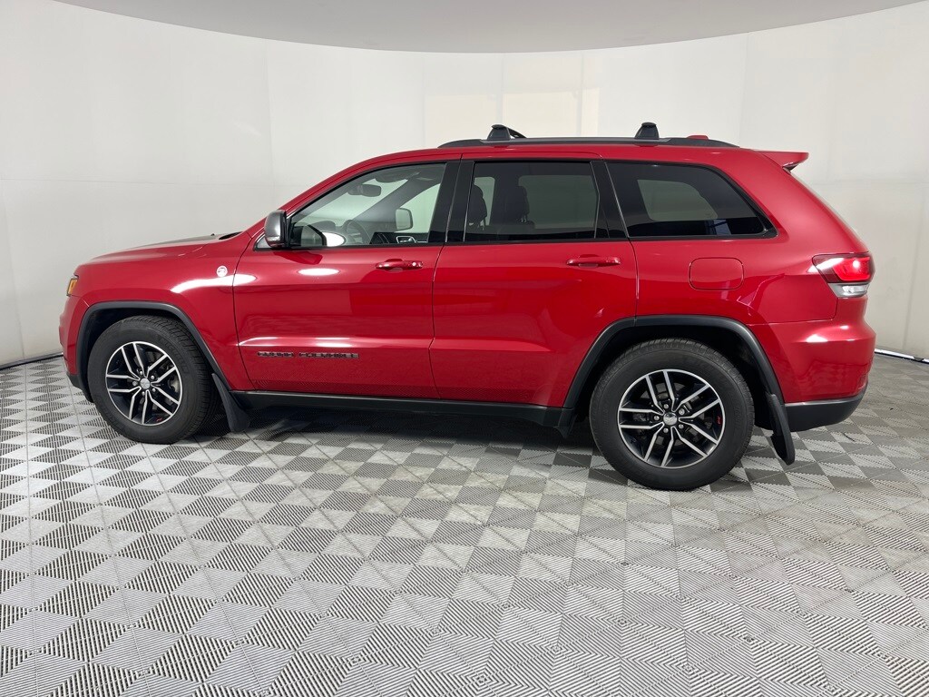 2017 Jeep Grand Cherokee Trailhawk photo 3