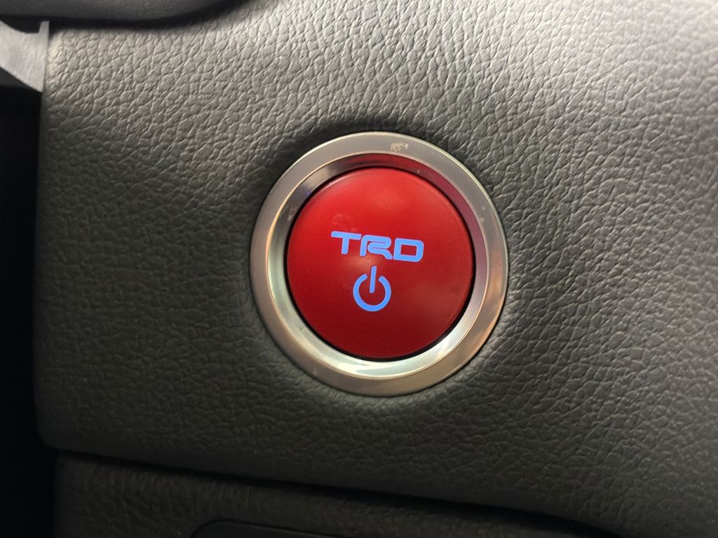 2024 Toyota Sequoia Platinum - Photo 23
