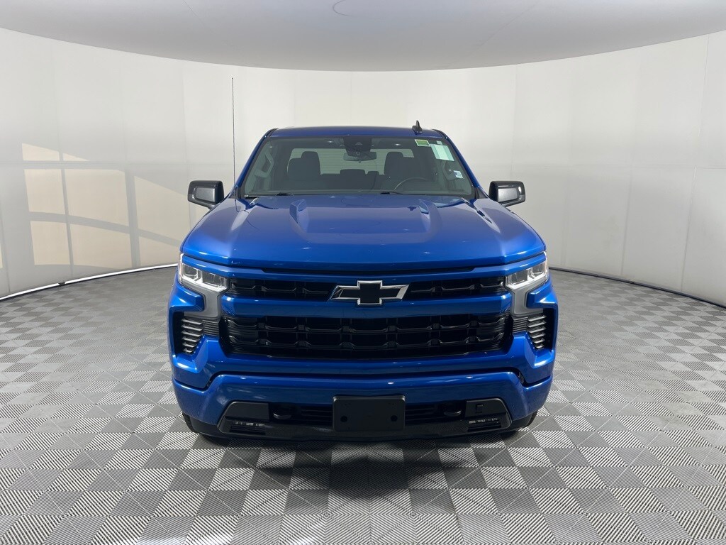 2023 Chevrolet Silverado 1500 RST photo 2