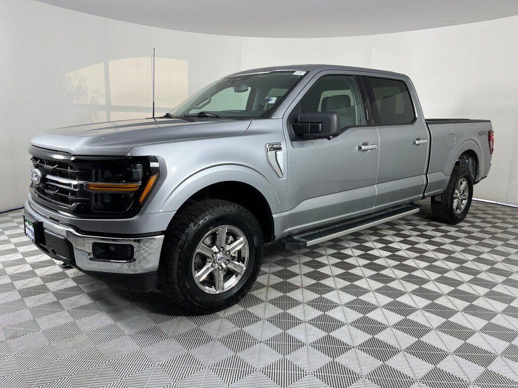 2024 Ford F-150 XLT photo 3