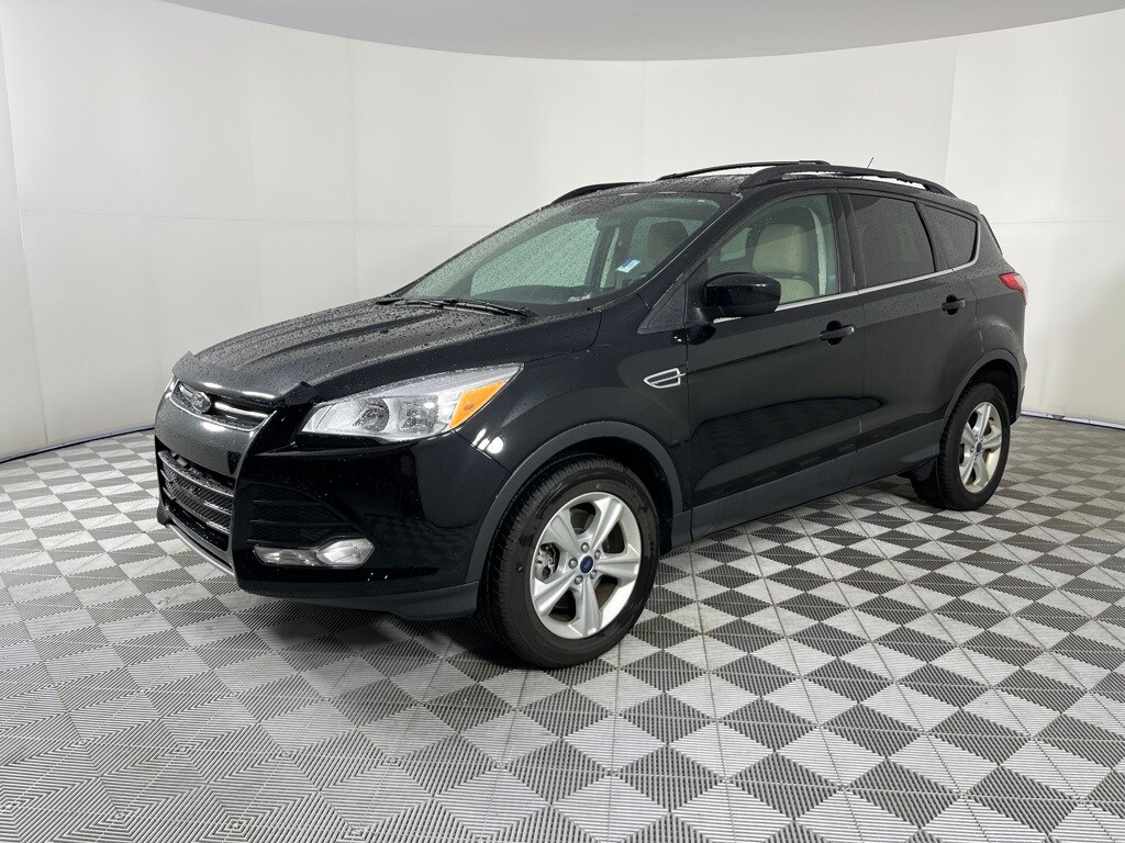 2016 Ford Escape SE photo 2