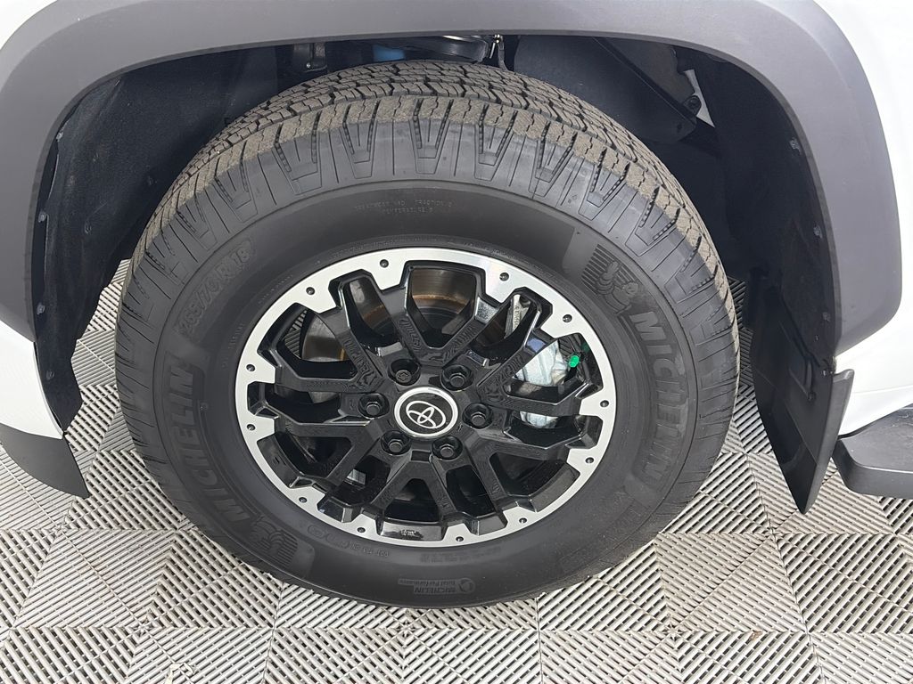 2024 Toyota Sequoia Platinum - Photo 8