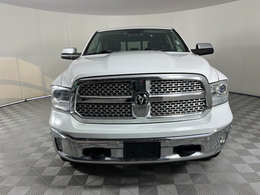 2018 Ram 1500 Laramie photo 2