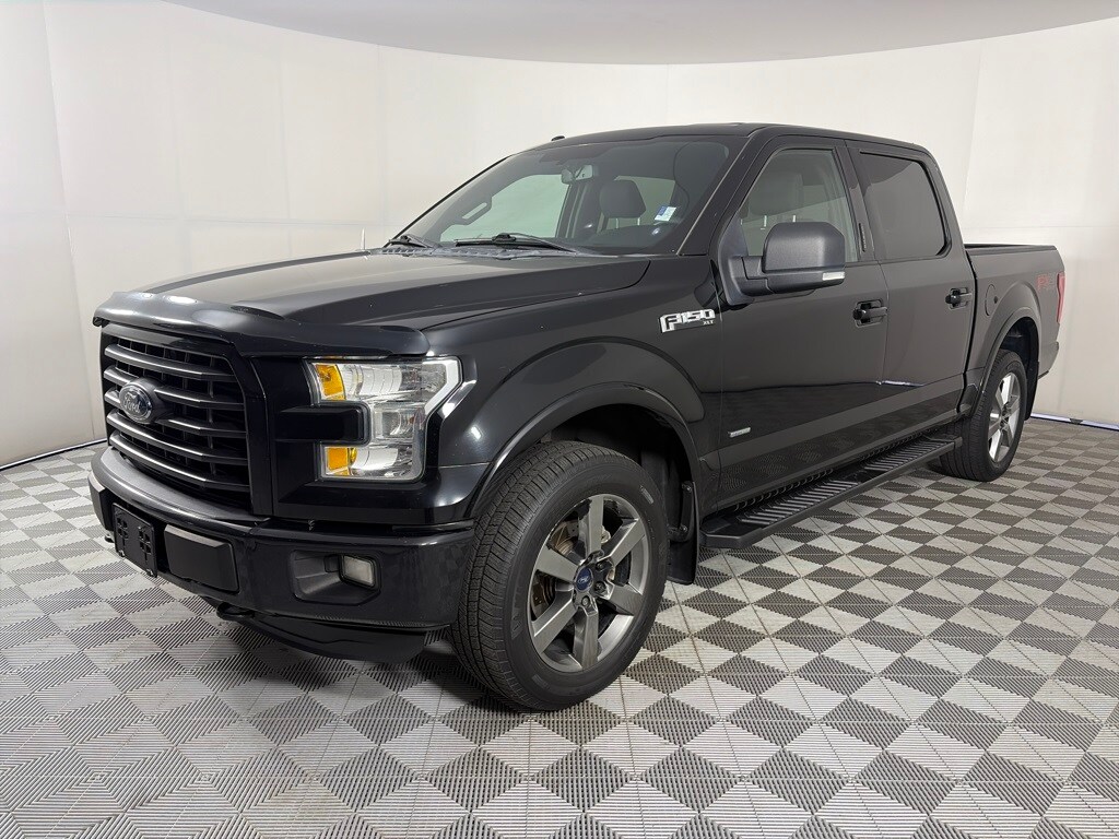 2016 Ford F-150 XLT photo 3