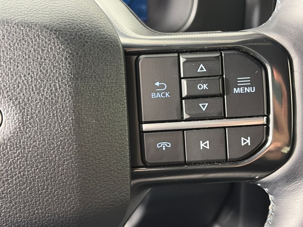 2025 Ford F-350 Super Duty Platinum - Photo 18