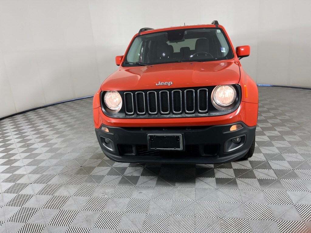 2017 Jeep Renegade Latitude North Edition photo 2