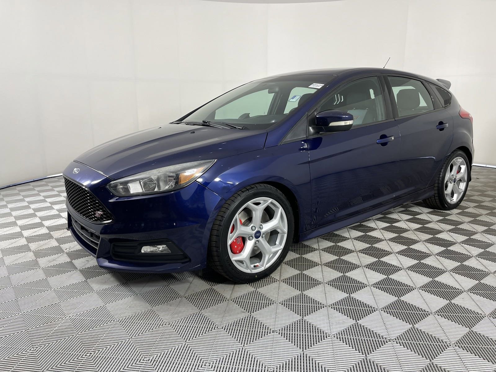 Used 2016 Ford Focus ST with VIN 1FADP3L98GL267460 for sale in Denver, CO