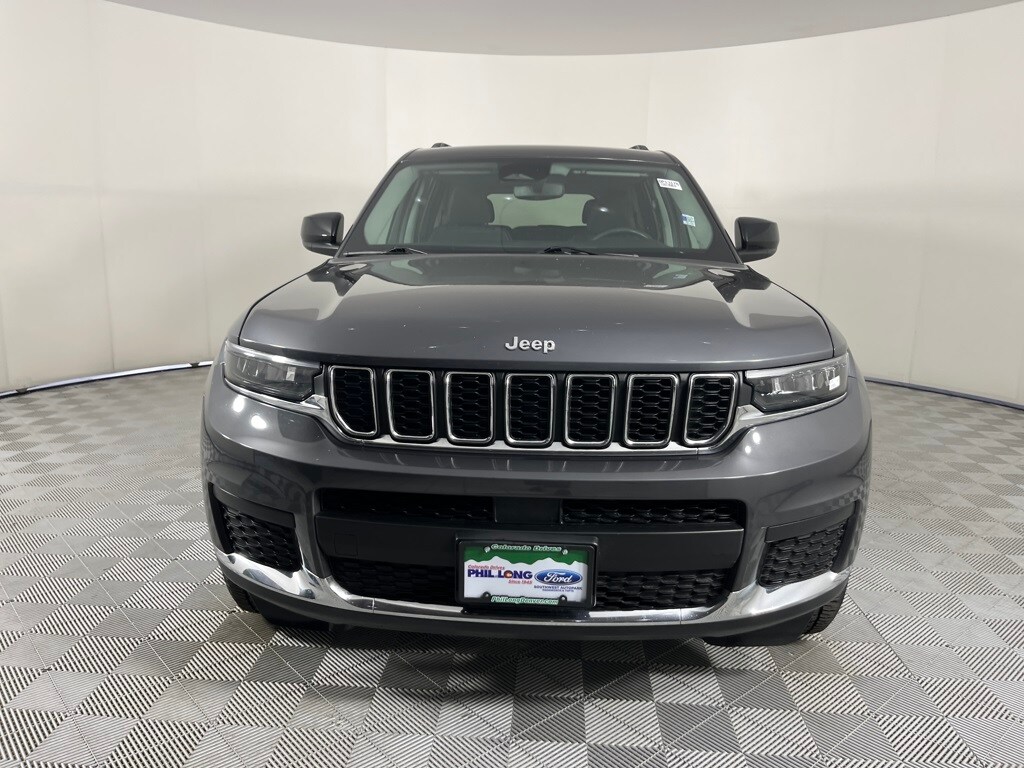 2023 Jeep Grand Cherokee Laredo photo 2