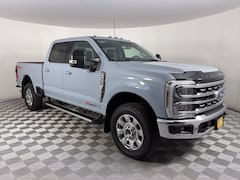 2025 Ford F-350SD Lariat Truck