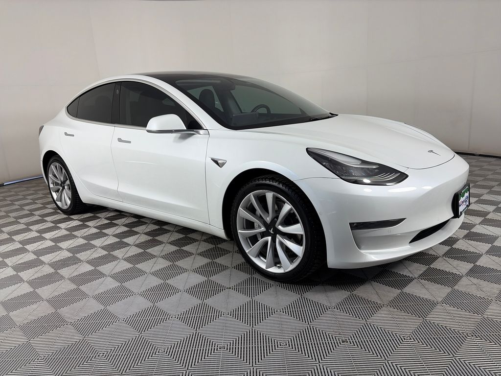 2019 Tesla Model 3's photo