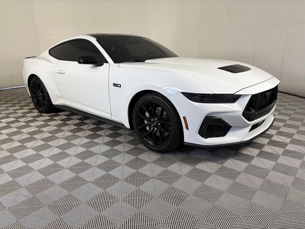 2025 Ford Mustang Coupe 