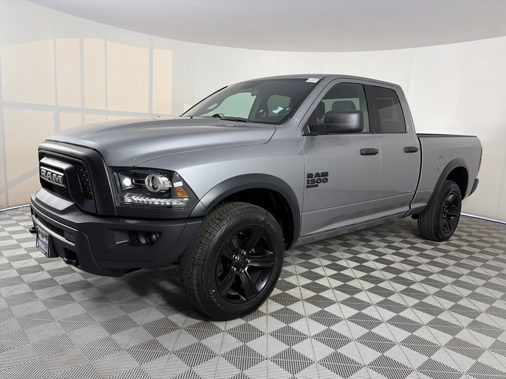 2022 Ram 1500 Classic Warlock photo 3