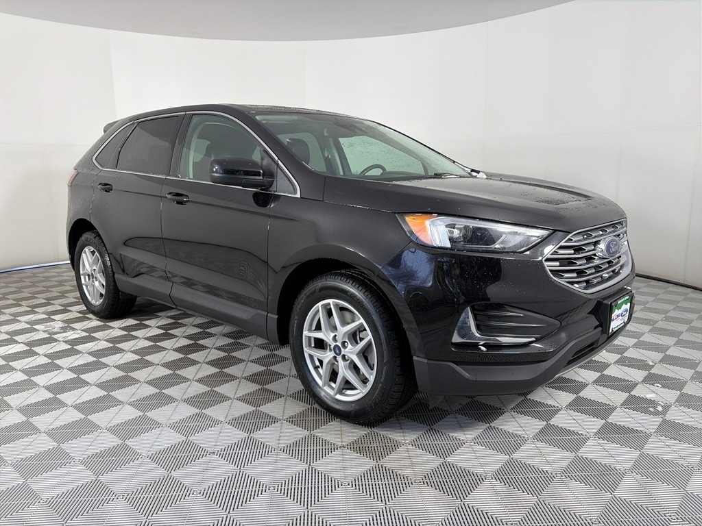 2022 Ford Edge SEL's photo