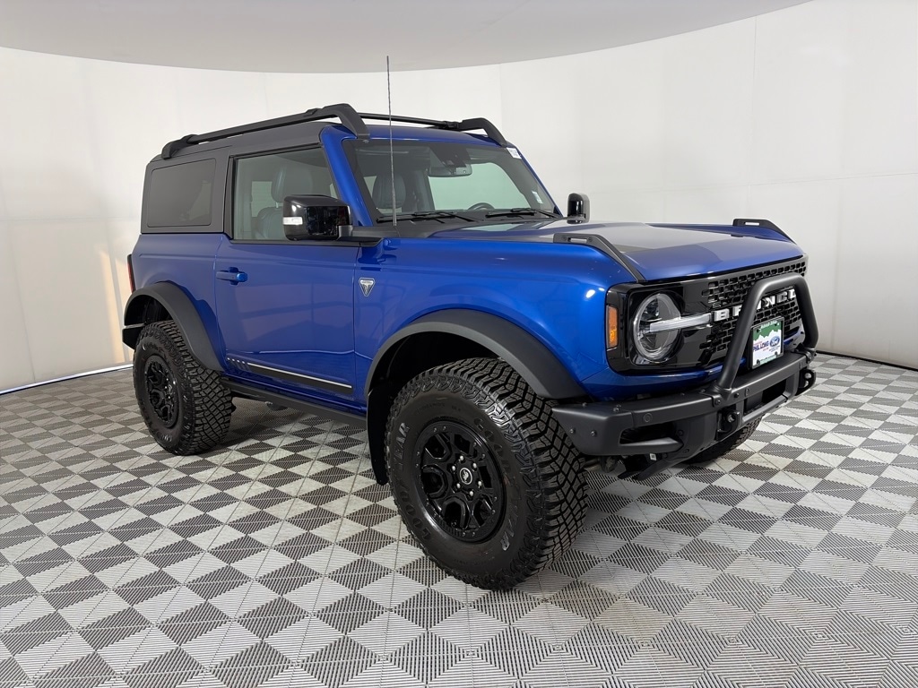 2021 Ford Bronco 2-Door First Edition's photo
