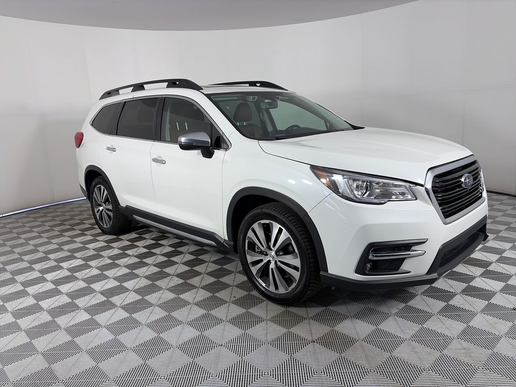 2019 Subaru Ascent Touring's photo