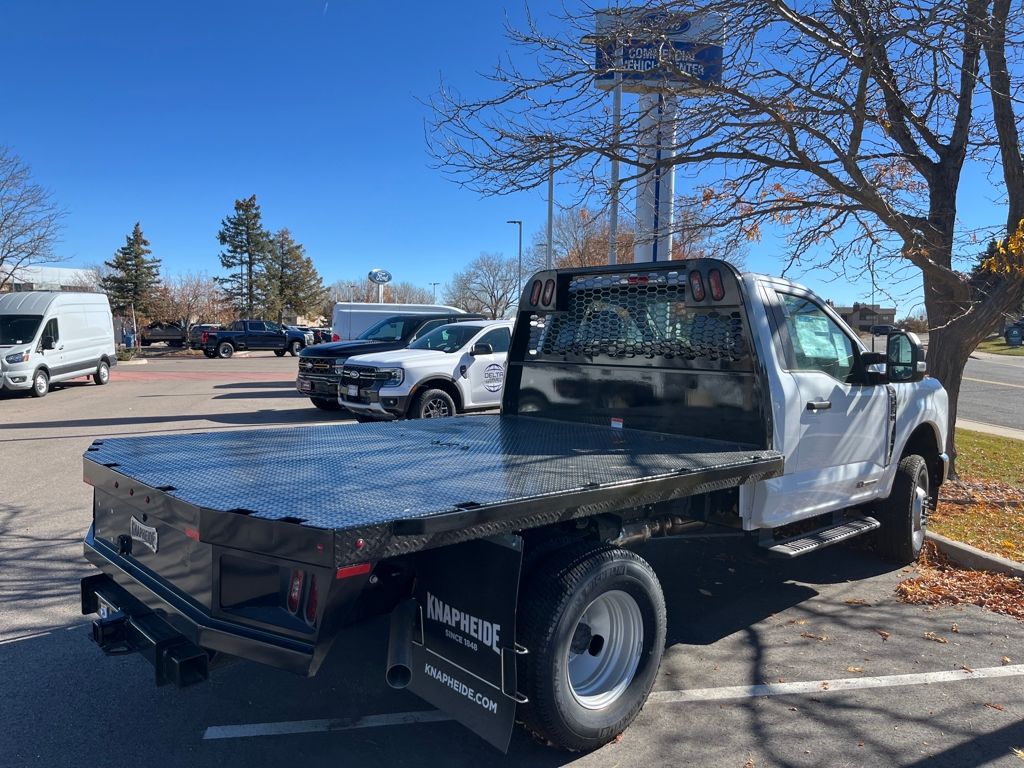2025 Ford F-350 Super Duty Chassis Cab XL - Photo 7