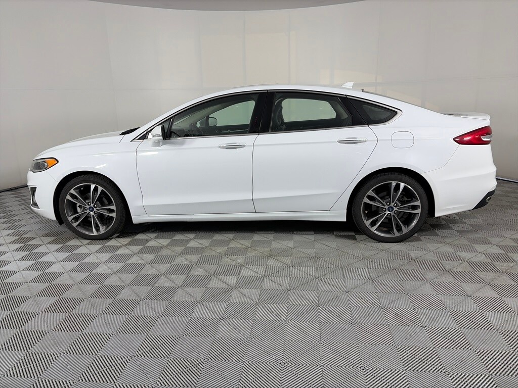 2019 Ford Fusion Titanium photo 4