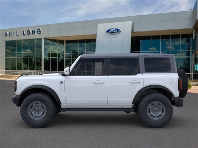 2024 Ford Bronco Outer Banks photo 3