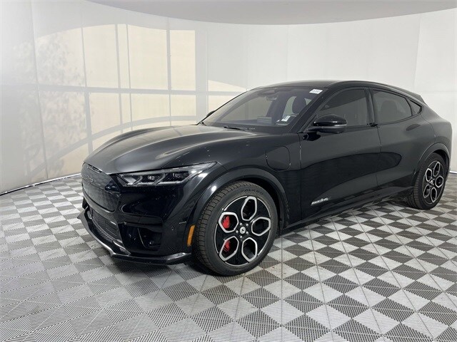 2022 Ford Mustang Mach-E GT photo 3