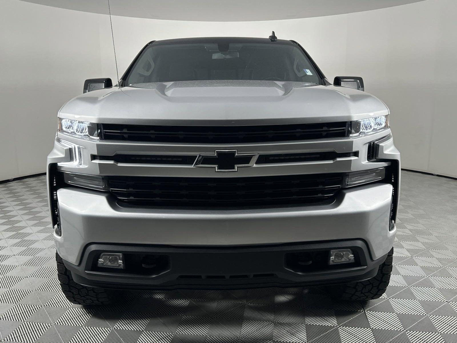 Used 2021 Chevrolet Silverado 1500 RST with VIN 3GCUYEET2MG340360 for sale in Denver, CO