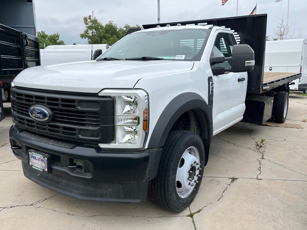 2024 Ford F-450 Super Duty Chassis Cab XL - Photo 3